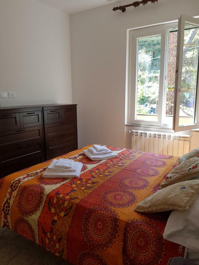 Terrace & Parking - Holiday Home Near Fegina Beach Монтеросо ал Маре Екстериор снимка