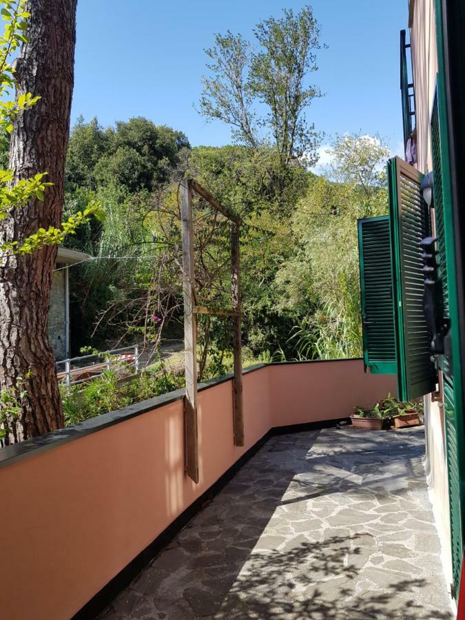 Terrace & Parking - Holiday Home Near Fegina Beach Монтеросо ал Маре Екстериор снимка
