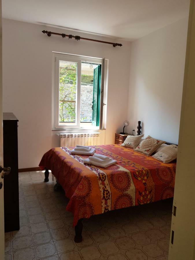 Terrace & Parking - Holiday Home Near Fegina Beach Монтеросо ал Маре Екстериор снимка